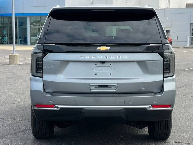 2026 Chevrolet Suburban LT - Photo 45