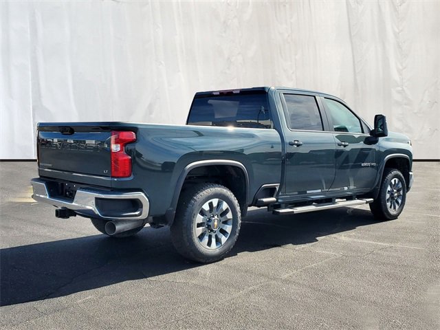 2025 Chevrolet Silverado 2500HD LT photo 4