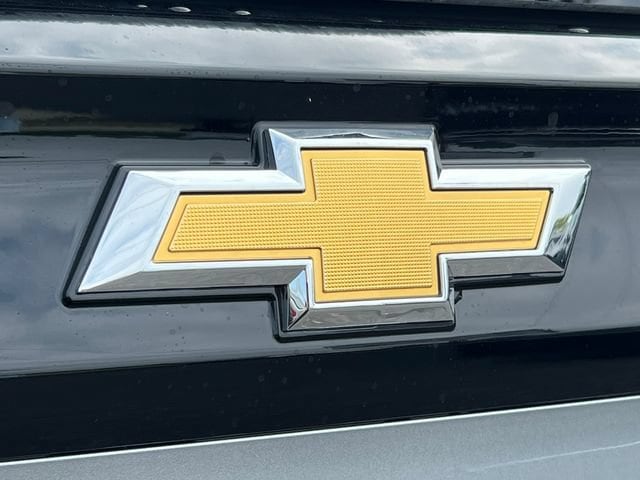 2026 Chevrolet Suburban LT - Photo 48