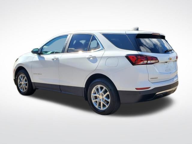 2024 Chevrolet Equinox LT photo 3