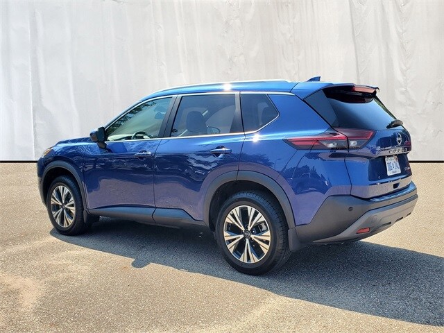 2023 Nissan Rogue SV photo 3