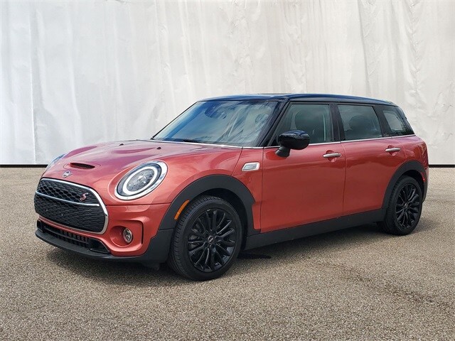 2023 Mini Clubman Base S photo 2