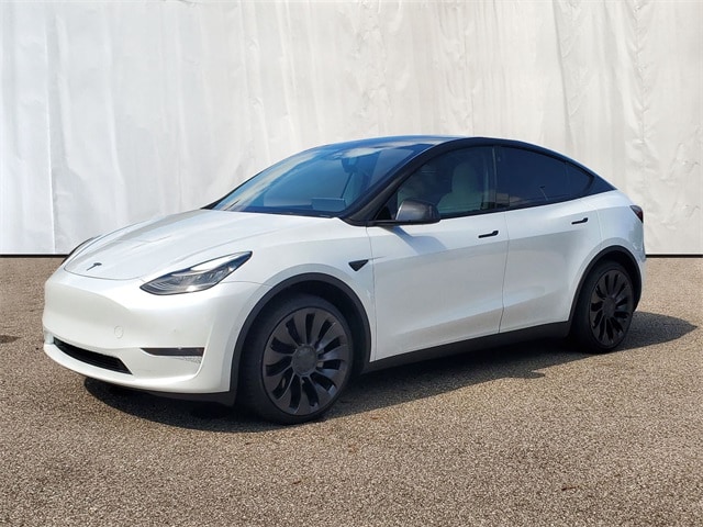Used 2021 Tesla Model Y Long Range with VIN 5YJYGDEE7MF078504 for sale in Kalamazoo, MI