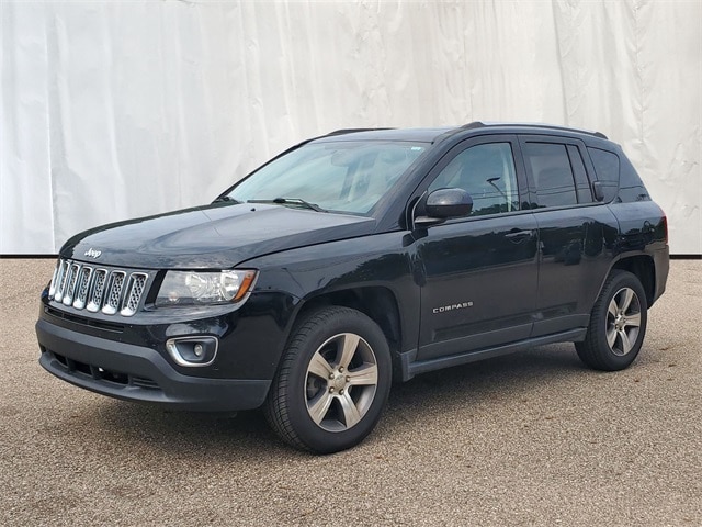 Used 2017 Jeep Compass High Altitude with VIN 1C4NJDEB2HD167842 for sale in Kalamazoo, MI