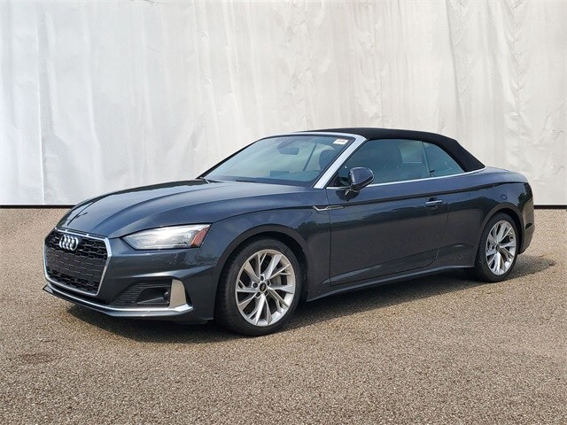 2022 Audi A5 45 Premium Cabriolet photo 2