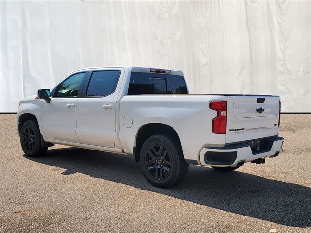 2022 Chevrolet Silverado 1500 RST photo 2