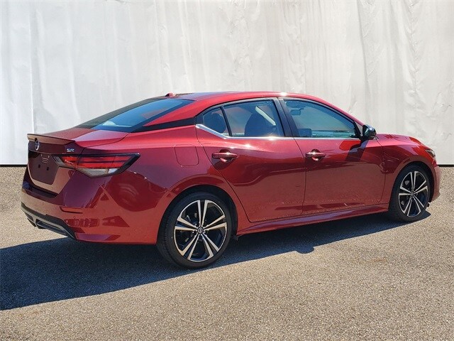 2022 Nissan Sentra SR photo 4