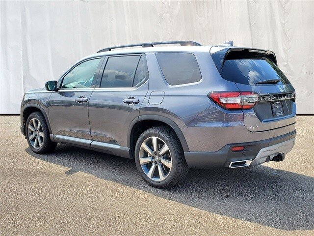 2025 Honda Pilot Elite photo 3