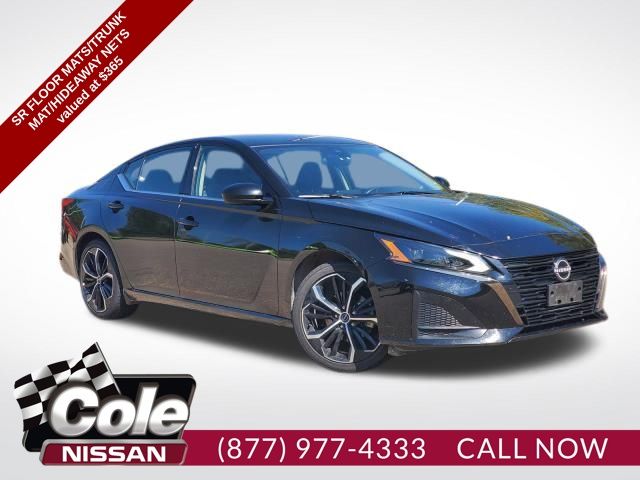 2023 Nissan Altima SR