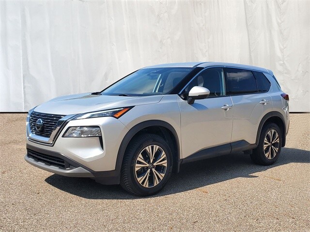 2021 Nissan Rogue SV photo 2