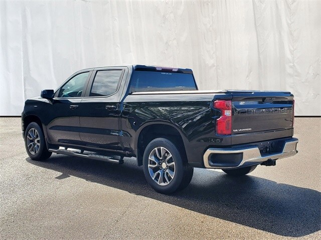 2021 Chevrolet Silverado 1500 LT photo 3