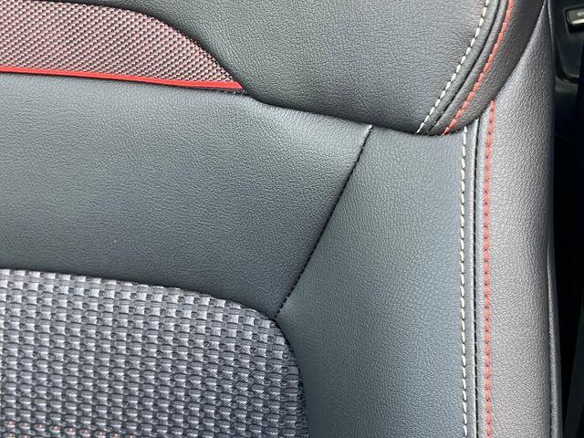 2026 Nissan KICKS SR AWD - Photo 10