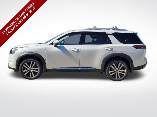 2025 Nissan Pathfinder Platinum photo 2