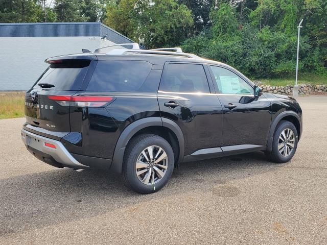 2025 Nissan Pathfinder SL photo 4
