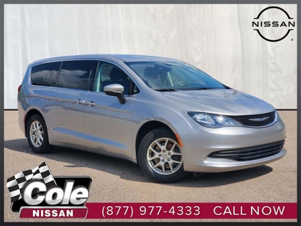 Used 2017 Chrysler Pacifica Touring Van