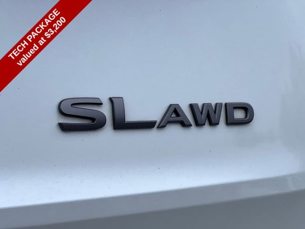 Used 2025 Nissan Rogue SL SUV