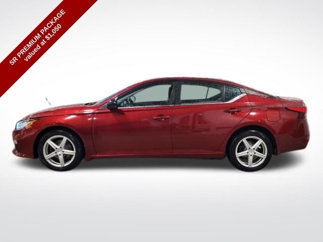 Used 2019 Nissan Altima SR with VIN 1N4BL4CW2KN317930 for sale in Kalamazoo, MI