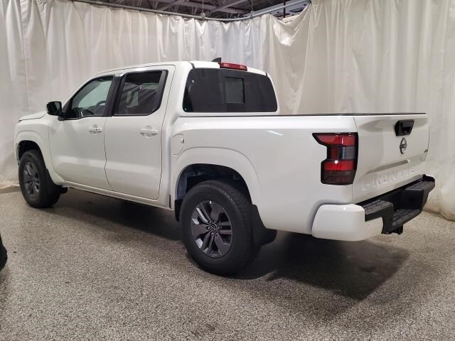 2025 Nissan Frontier SV photo 3