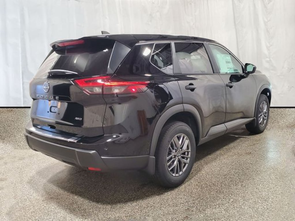 Used 2024 Nissan Rogue S SUV