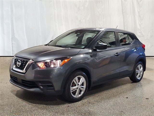 Used 2020 Nissan Kicks S with VIN 3N1CP5BV0LL526394 for sale in Kalamazoo, MI