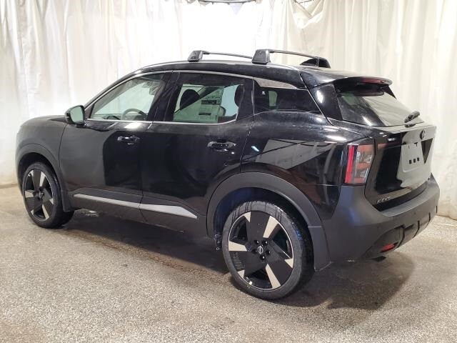 2025 Nissan Kicks SR photo 3