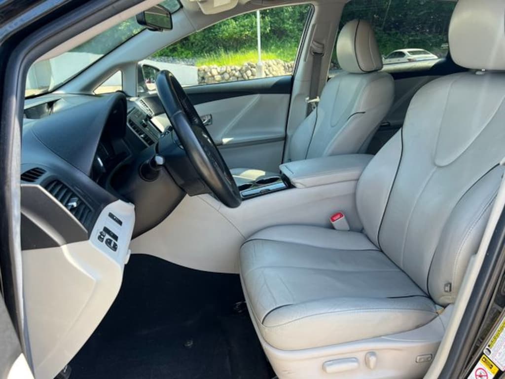 Used 2014 Toyota Venza XLE 4WD Crossover