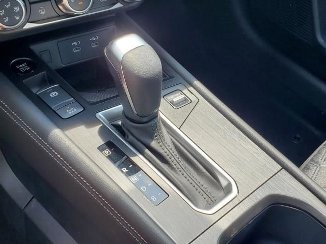 2025 Nissan Kicks SV AWD - Photo 21