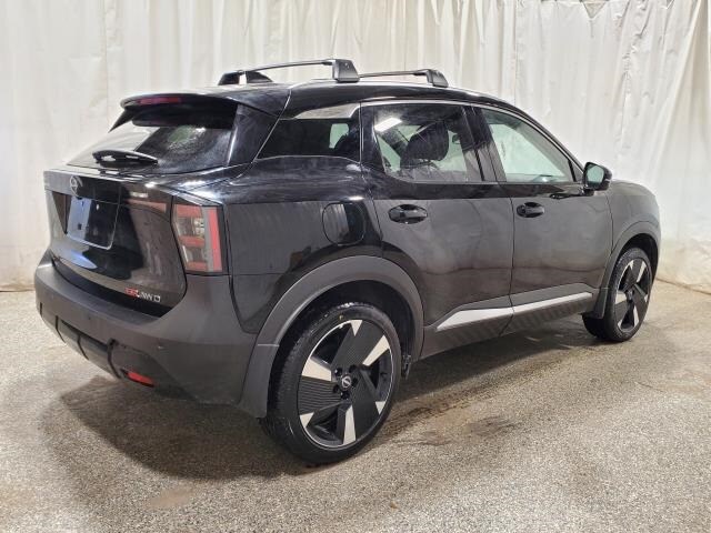 2025 Nissan Kicks SR photo 4