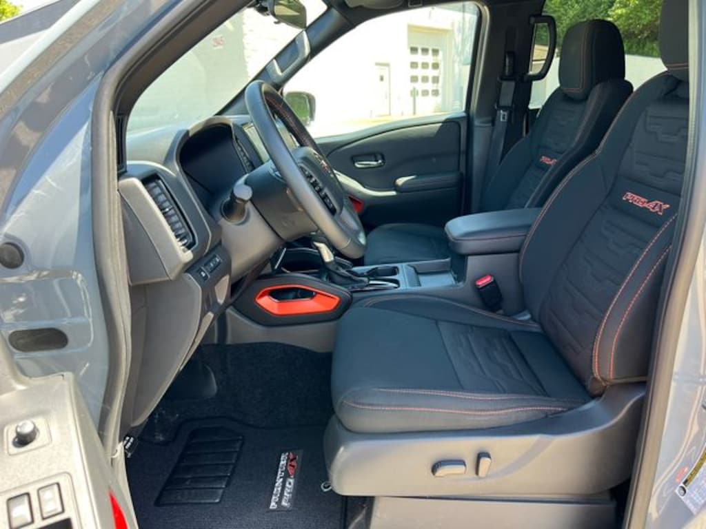 Used 2024 Nissan Frontier PRO-4X Truck Crew Cab