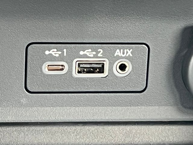 2025 Nissan Sentra SR - Photo 24