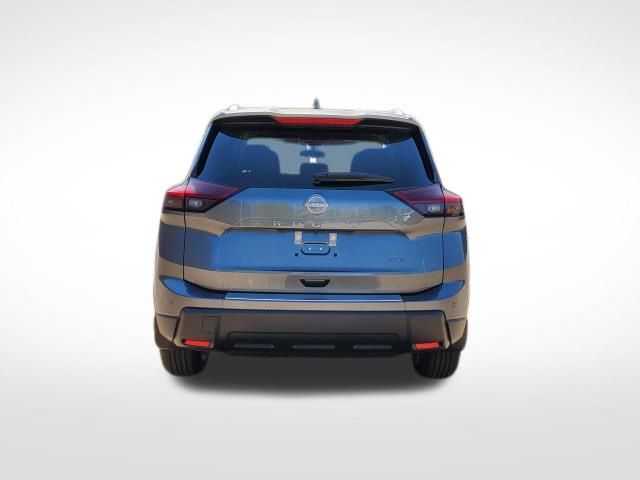 2026 Nissan Rogue Platinum photo 4