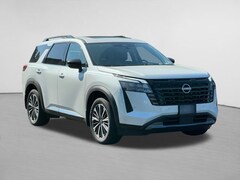 2026 Nissan Pathfinder Platinum SUV