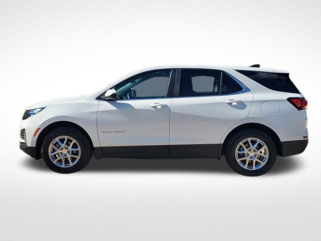 2024 Chevrolet Equinox LT photo 2
