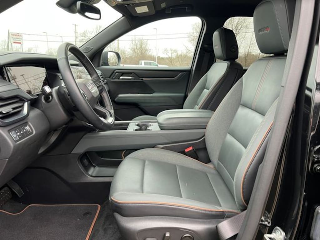 Used 2024 GMC Acadia AT4 SUV