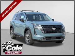 2026 Nissan Pathfinder SL SUV