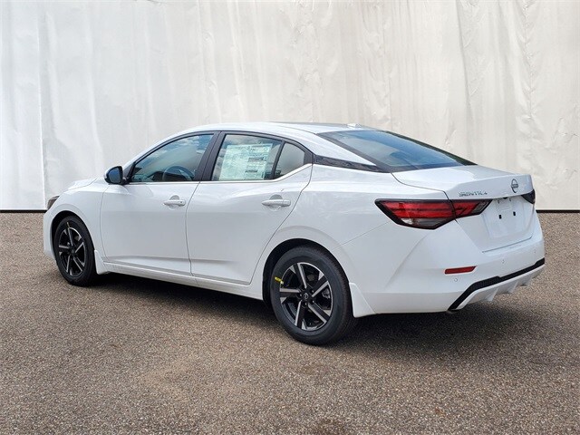 2025 Nissan Sentra SV photo 3