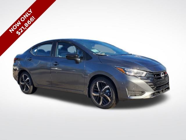 2025 Nissan Versa 1.6 SR CVT's photo