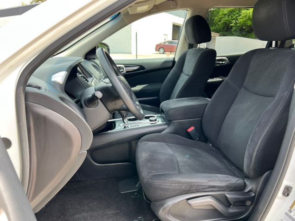 Used 2015 Nissan Pathfinder SUV