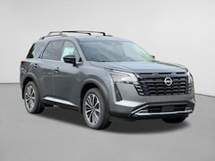 2026 Nissan Pathfinder Platinum SUV