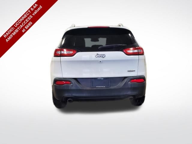 2014 Jeep Cherokee Latitude photo 3