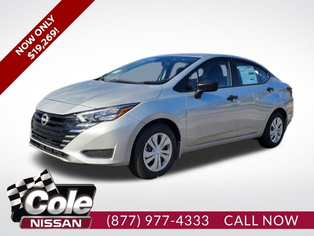 2025 Nissan Versa Sedan S's photo