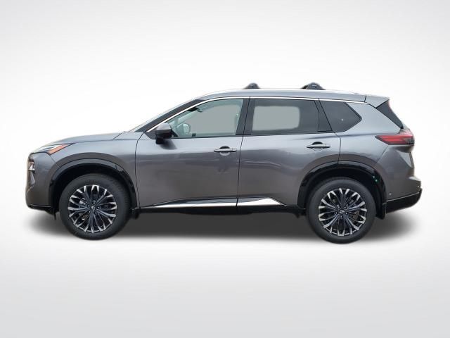 2026 Nissan Rogue Platinum photo 2