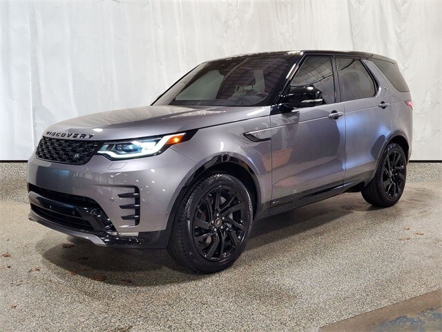 Used 2021 Land Rover Discovery S R Dynamic with VIN SALRT2RX7M2449592 for sale in Kalamazoo, MI