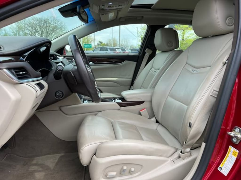 Used 2013 CADILLAC XTS Luxury Sedan