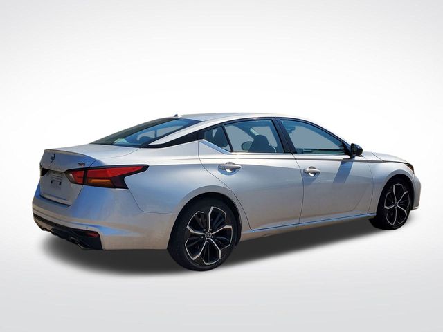 2023 Nissan Altima 2.5 SR photo 4