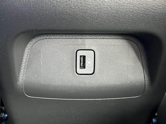 2025 Nissan Sentra SR - Photo 30