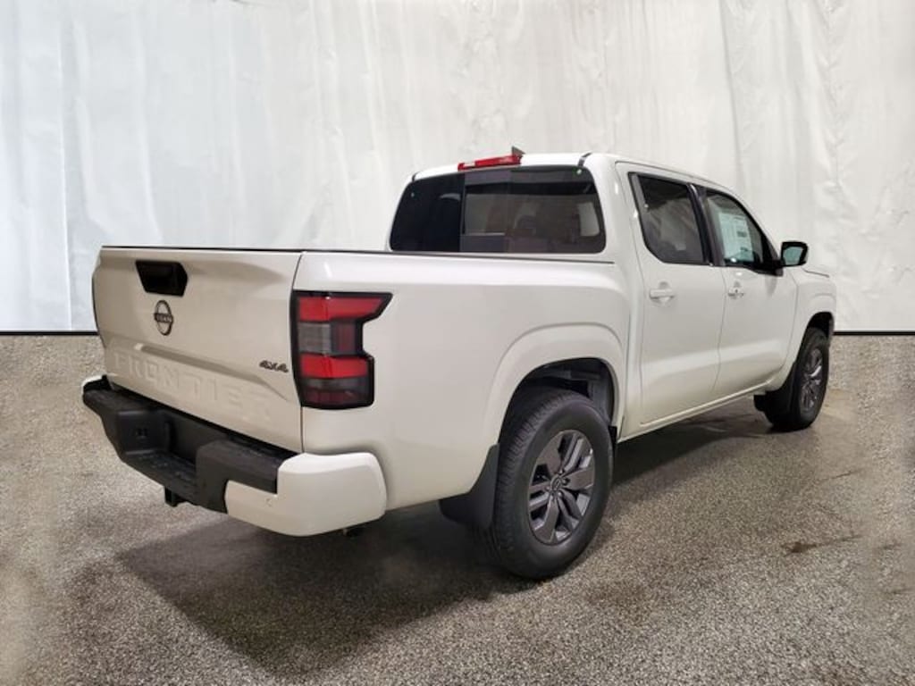 Used 2025 Nissan Frontier SV Truck Crew Cab