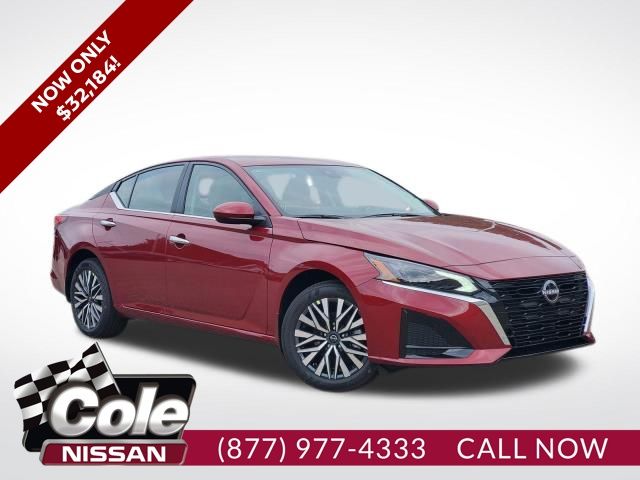 2025 Nissan Altima Sedan  2025 Nissan Altima Sedan
