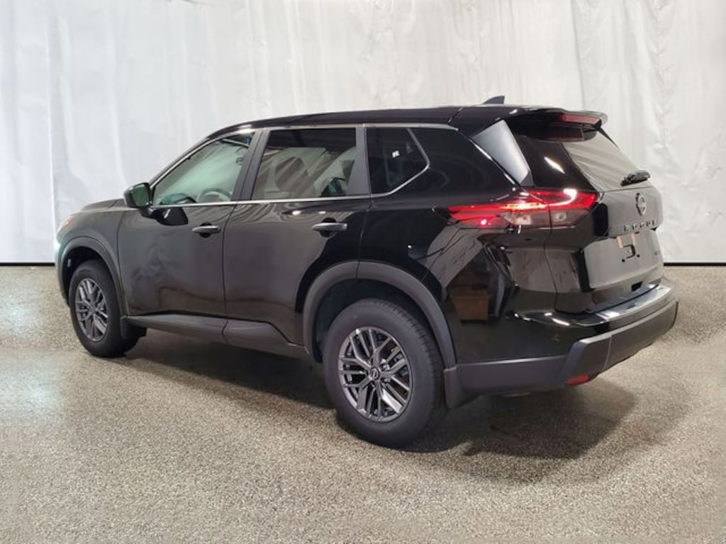 Used 2024 Nissan Rogue S SUV