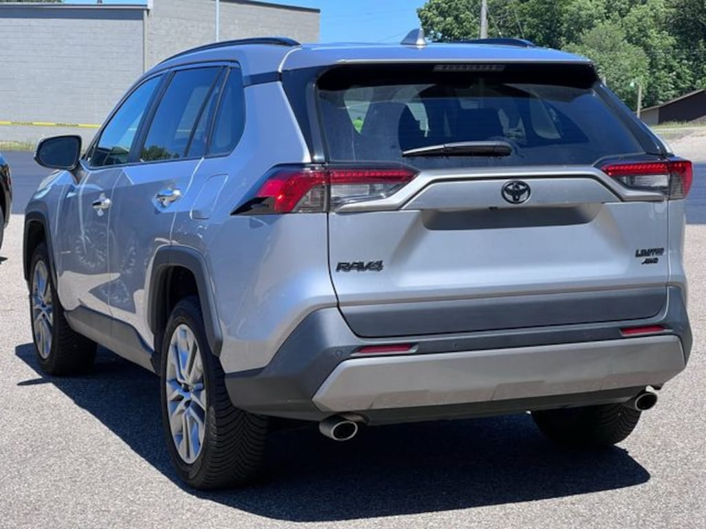 Used 2022 Toyota RAV4 Limited SUV